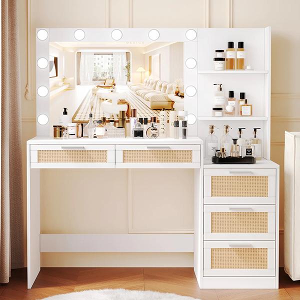 Venice Makeup Vanity